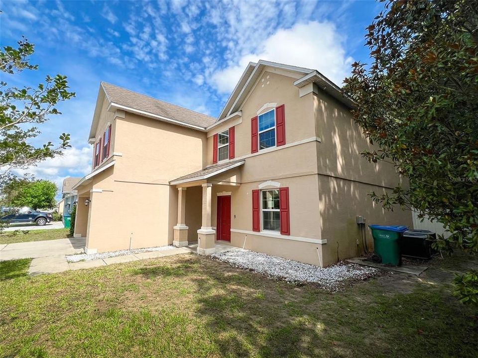 Active With Contract: $284,900 (5 beds, 3 baths, 2887 Square Feet)