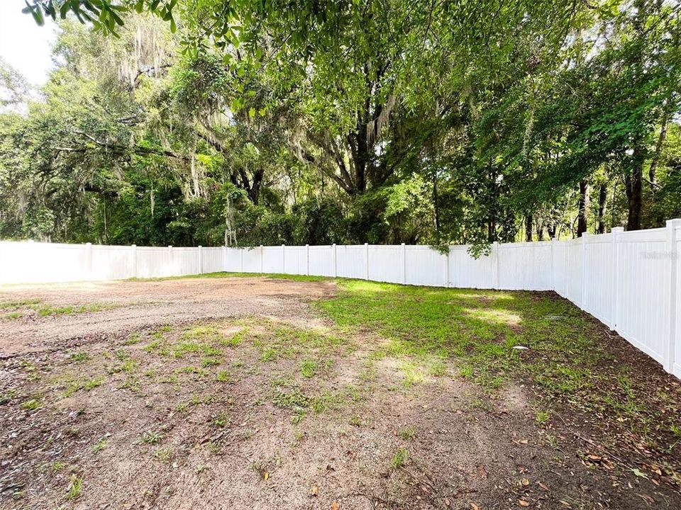 Active With Contract: $284,900 (5 beds, 3 baths, 2887 Square Feet)