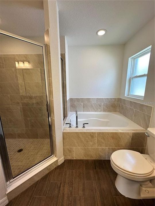 For Rent: $1,850 (3 beds, 2 baths, 1266 Square Feet)