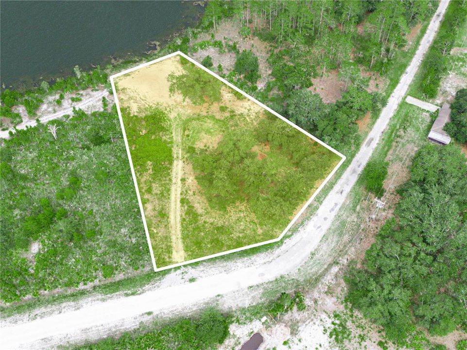 En Venta: $45,000 (0.88 acres)