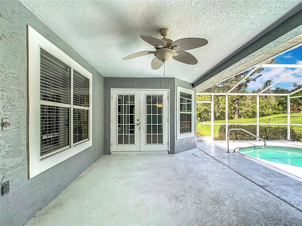 Active With Contract: $375,000 (3 beds, 2 baths, 2256 Square Feet)