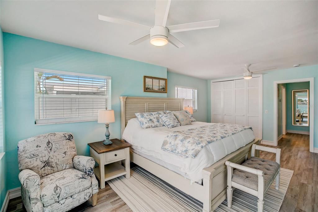 For Sale: $1,198,000 (2 beds, 2 baths, 1551 Square Feet)