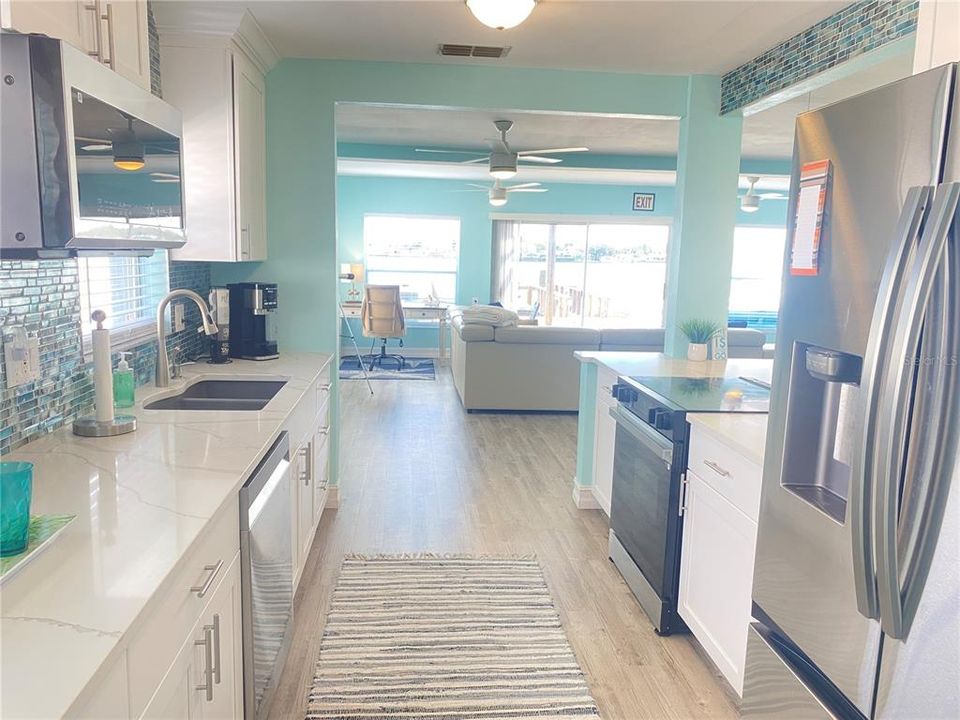 For Sale: $1,198,000 (2 beds, 2 baths, 1551 Square Feet)