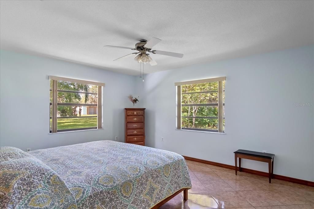 待售: $529,900 (4 贝兹, 3 浴室, 2438 平方英尺)