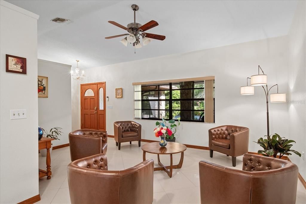 待售: $529,900 (4 贝兹, 3 浴室, 2438 平方英尺)