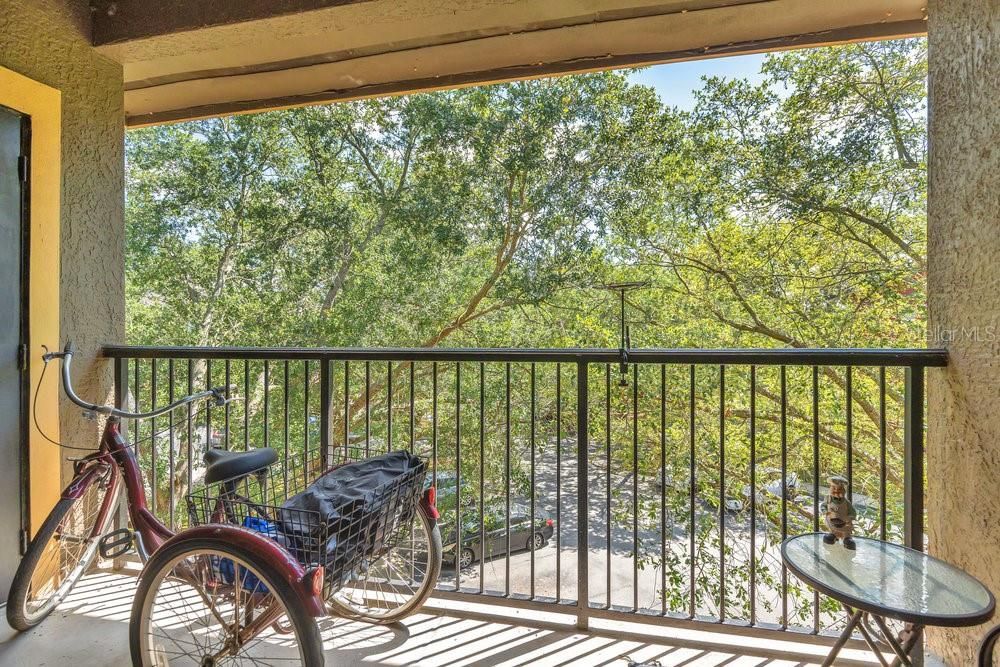 待售: $233,900 (2 贝兹, 2 浴室, 1398 平方英尺)