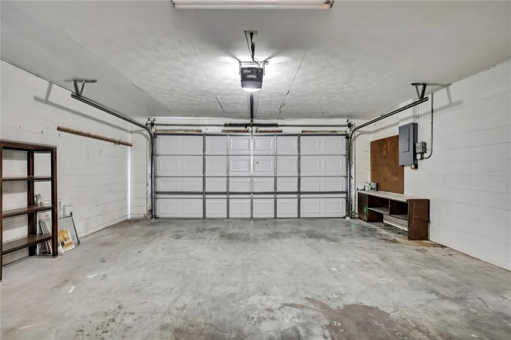 合同活跃: $329,900 (3 贝兹, 2 浴室, 1519 平方英尺)