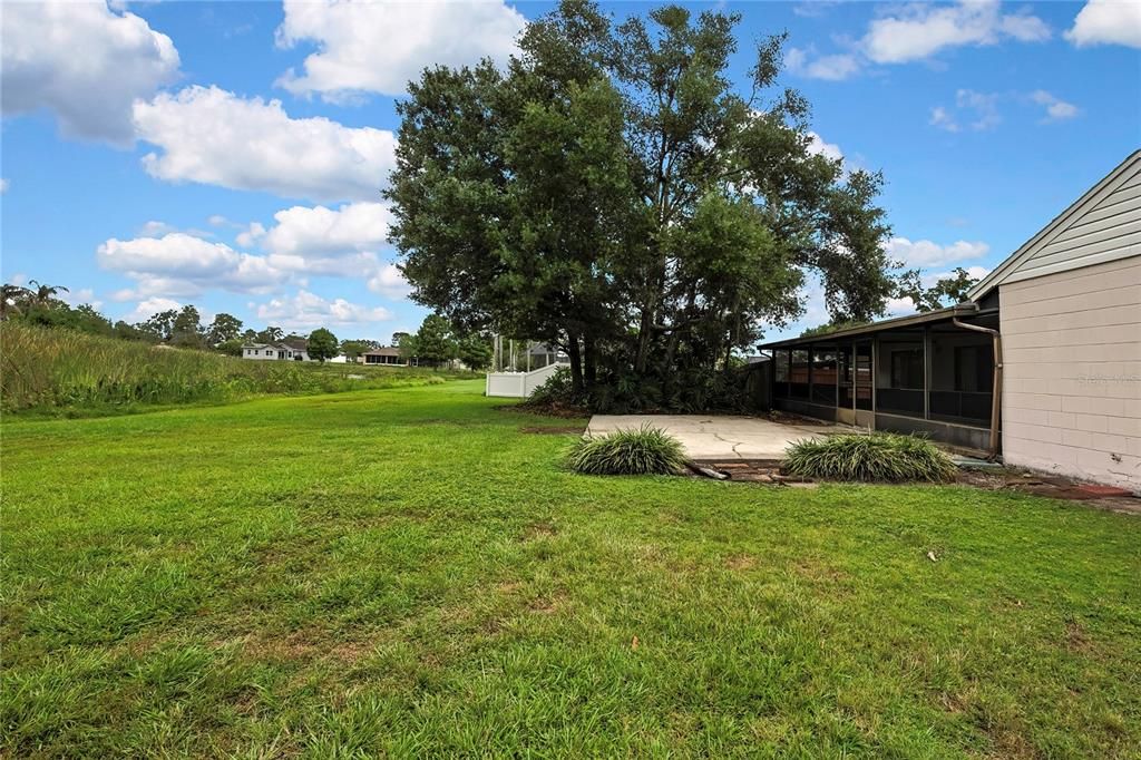 合同活跃: $329,900 (3 贝兹, 2 浴室, 1519 平方英尺)