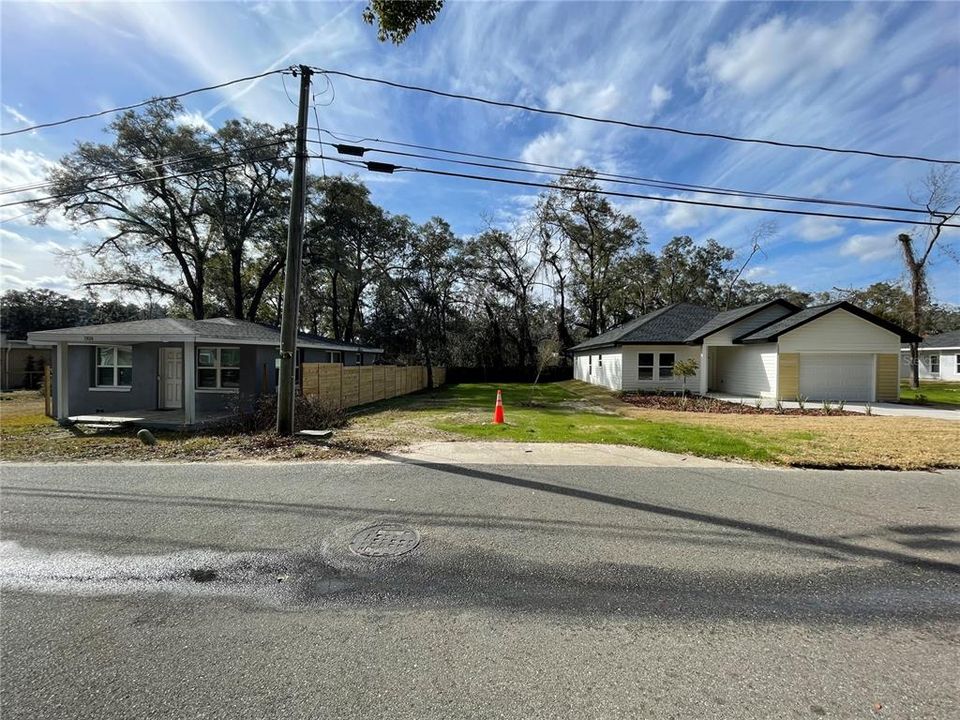 For Sale: $15,000 (0.11 acres)