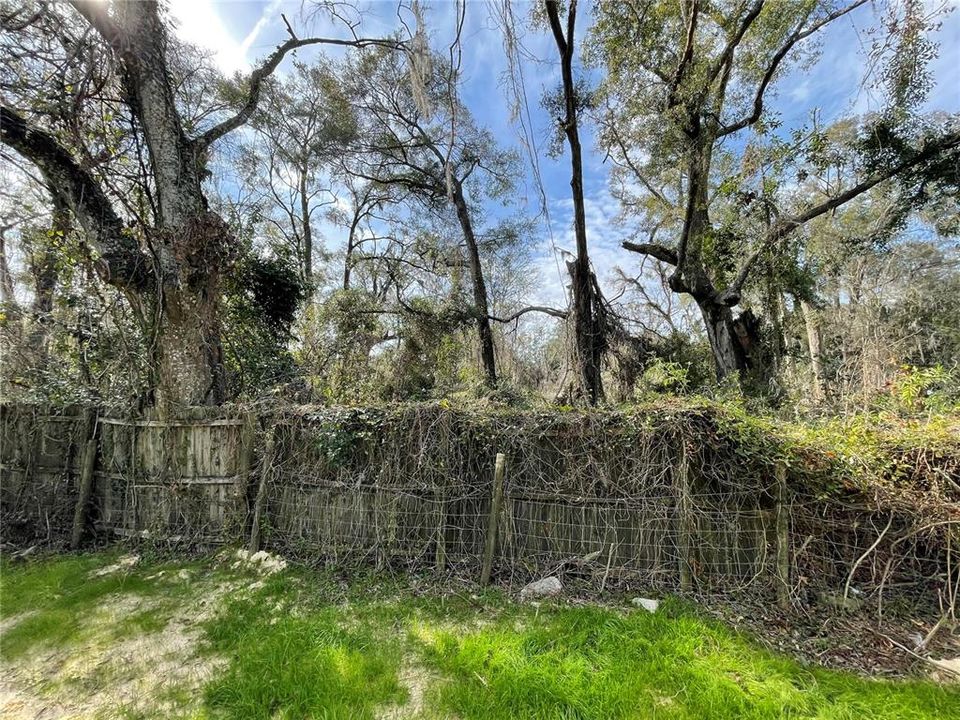 For Sale: $15,000 (0.11 acres)