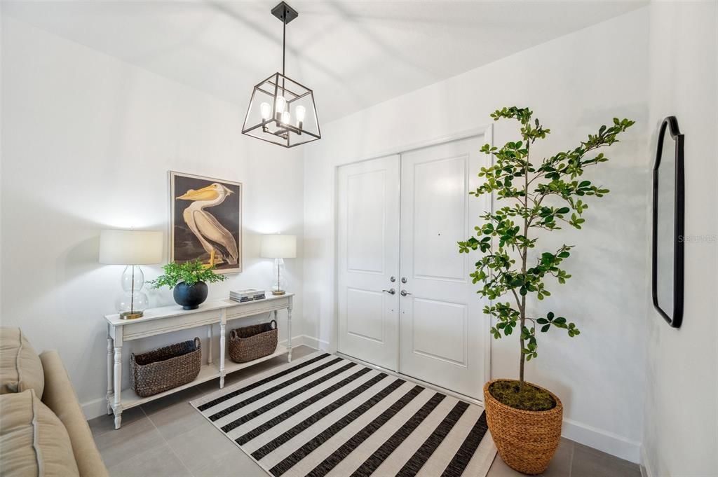 For Sale: $969,000 (6 beds, 5 baths, 4112 Square Feet)