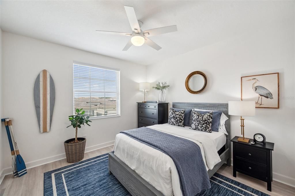 For Sale: $969,000 (6 beds, 5 baths, 4112 Square Feet)