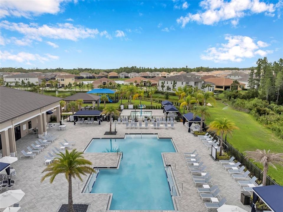 For Sale: $969,000 (6 beds, 5 baths, 4112 Square Feet)