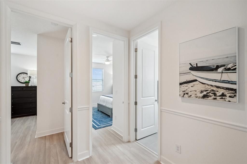 For Sale: $969,000 (6 beds, 5 baths, 4112 Square Feet)