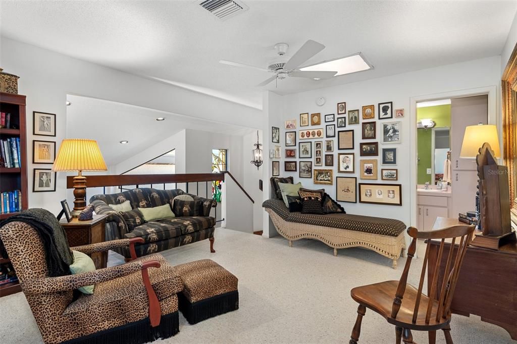 待售: $450,000 (2 贝兹, 2 浴室, 2199 平方英尺)