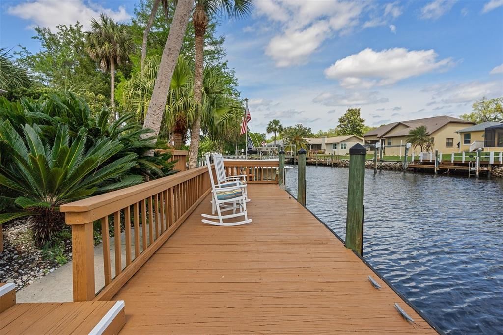 待售: $450,000 (2 贝兹, 2 浴室, 2199 平方英尺)