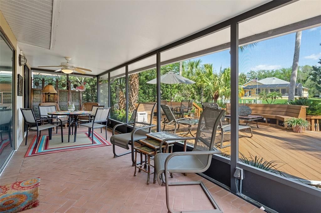 待售: $450,000 (2 贝兹, 2 浴室, 2199 平方英尺)