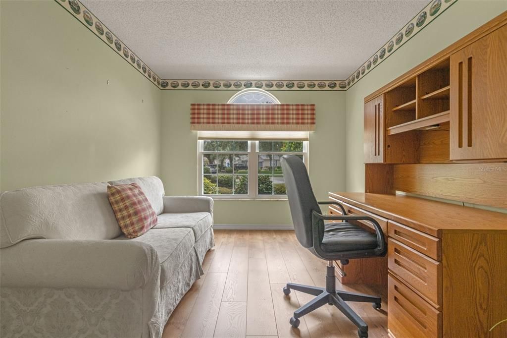 Active With Contract: $364,900 (3 beds, 2 baths, 2514 Square Feet)