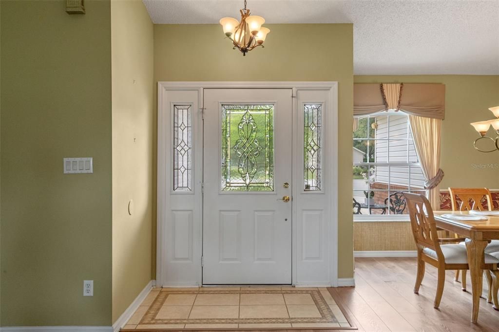 Active With Contract: $364,900 (3 beds, 2 baths, 2514 Square Feet)