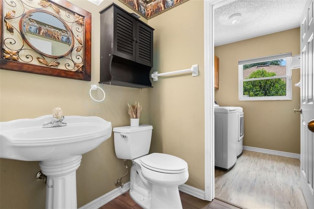 Active With Contract: $364,900 (3 beds, 2 baths, 2514 Square Feet)