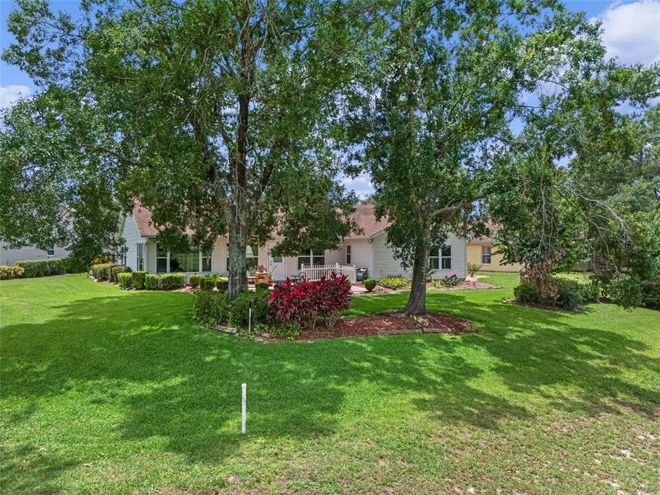 Active With Contract: $364,900 (3 beds, 2 baths, 2514 Square Feet)