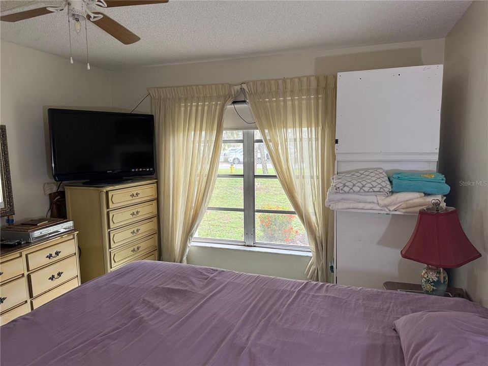 Под контрактом: $75,000 (2 спален, 2 ванн, 919 Квадратных фут)