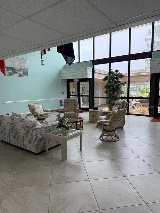 Под контрактом: $75,000 (2 спален, 2 ванн, 919 Квадратных фут)