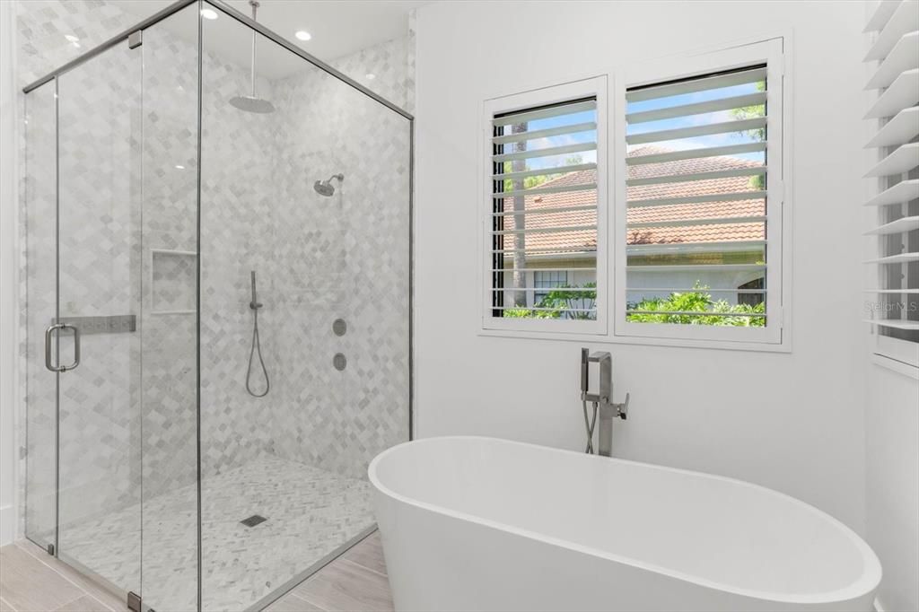 待售: $5,494,000 (5 贝兹, 6 浴室, 4665 平方英尺)