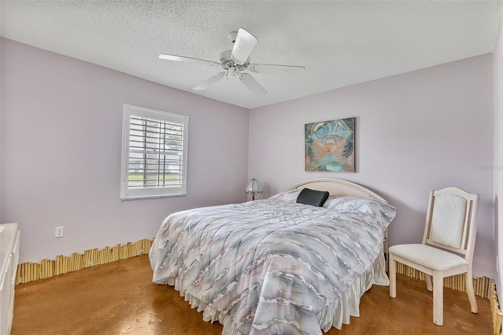 Activo con contrato: $350,000 (2 camas, 2 baños, 1333 Pies cuadrados)