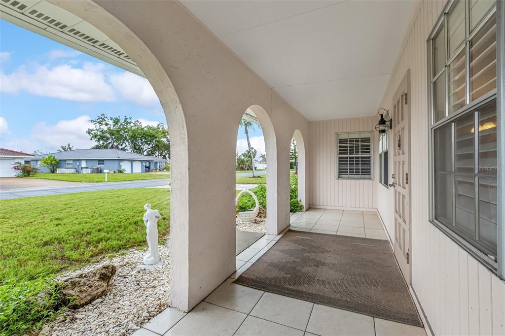 Activo con contrato: $350,000 (2 camas, 2 baños, 1333 Pies cuadrados)