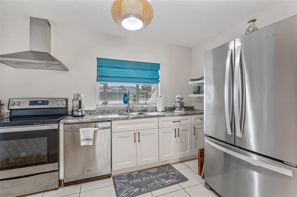 Activo con contrato: $350,000 (2 camas, 2 baños, 1333 Pies cuadrados)