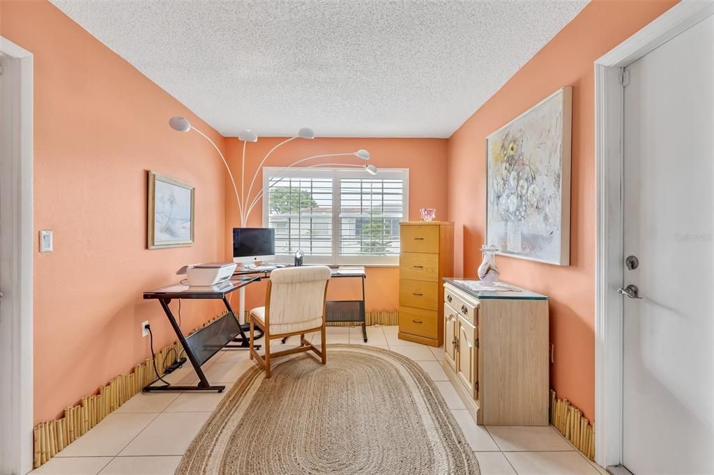 Activo con contrato: $350,000 (2 camas, 2 baños, 1333 Pies cuadrados)