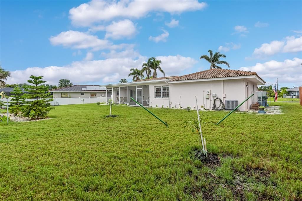 Activo con contrato: $350,000 (2 camas, 2 baños, 1333 Pies cuadrados)