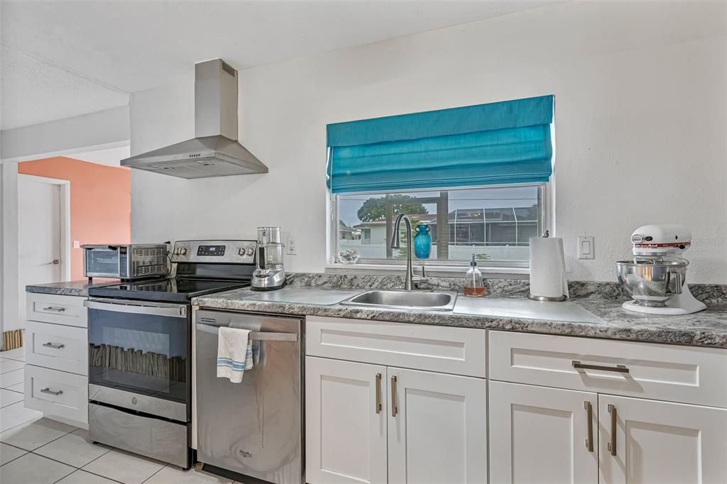 Activo con contrato: $350,000 (2 camas, 2 baños, 1333 Pies cuadrados)