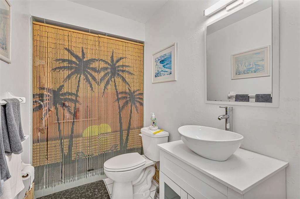 Activo con contrato: $350,000 (2 camas, 2 baños, 1333 Pies cuadrados)