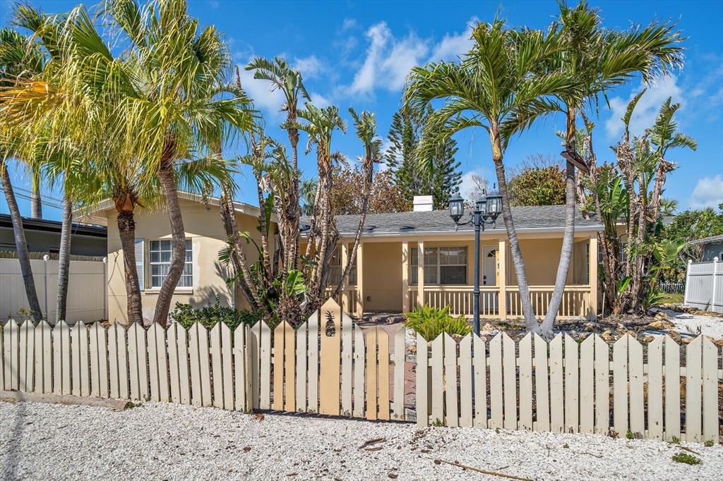 For Sale: $2,250,000 (0 beds, 0 baths, 1554 Square Feet)