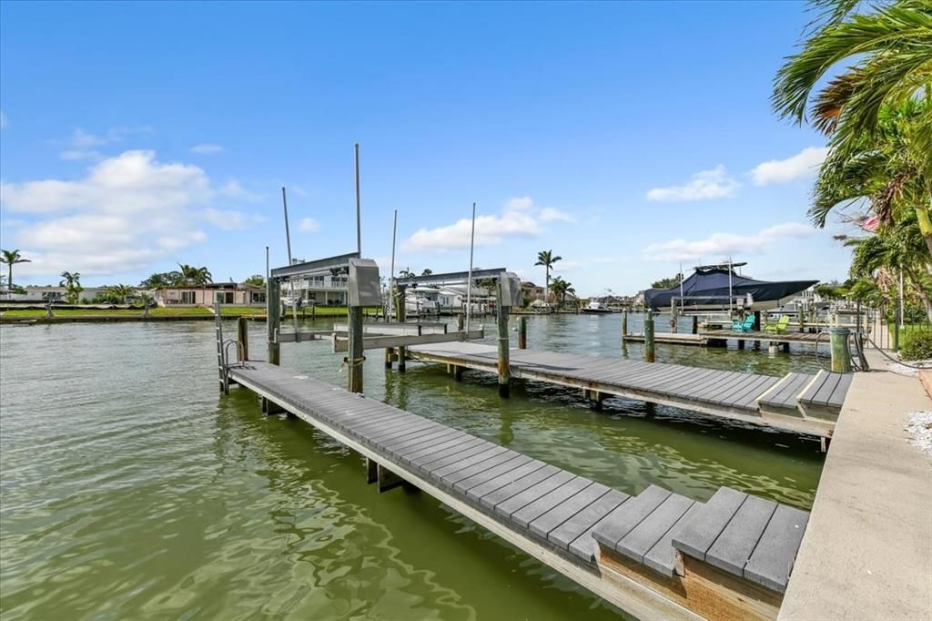 待售: $1,080,000 (2 贝兹, 3 浴室, 1680 平方英尺)