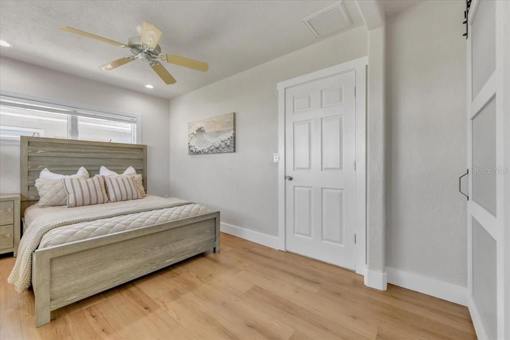 待售: $1,080,000 (2 贝兹, 3 浴室, 1680 平方英尺)