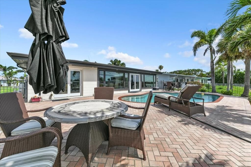 待售: $1,080,000 (2 贝兹, 3 浴室, 1680 平方英尺)