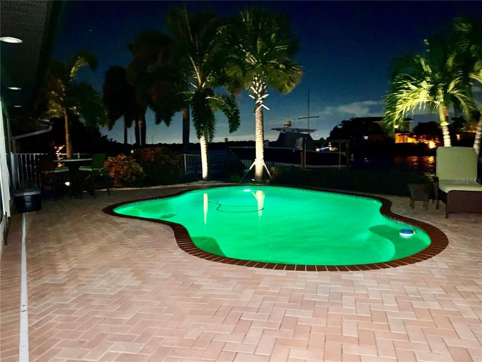 待售: $1,080,000 (2 贝兹, 3 浴室, 1680 平方英尺)