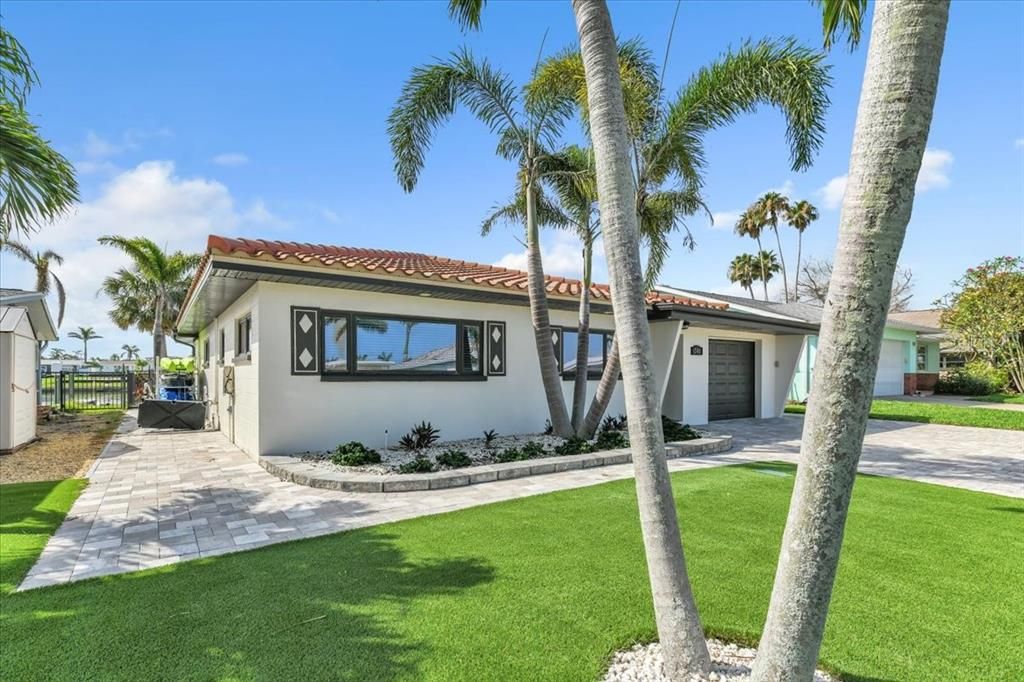 待售: $1,080,000 (2 贝兹, 3 浴室, 1680 平方英尺)