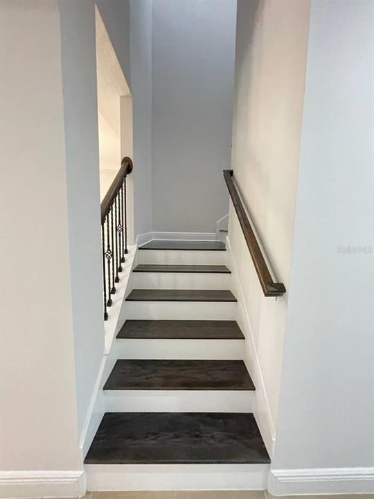 Activo con contrato: $4,300 (5 camas, 4 baños, 3227 Pies cuadrados)