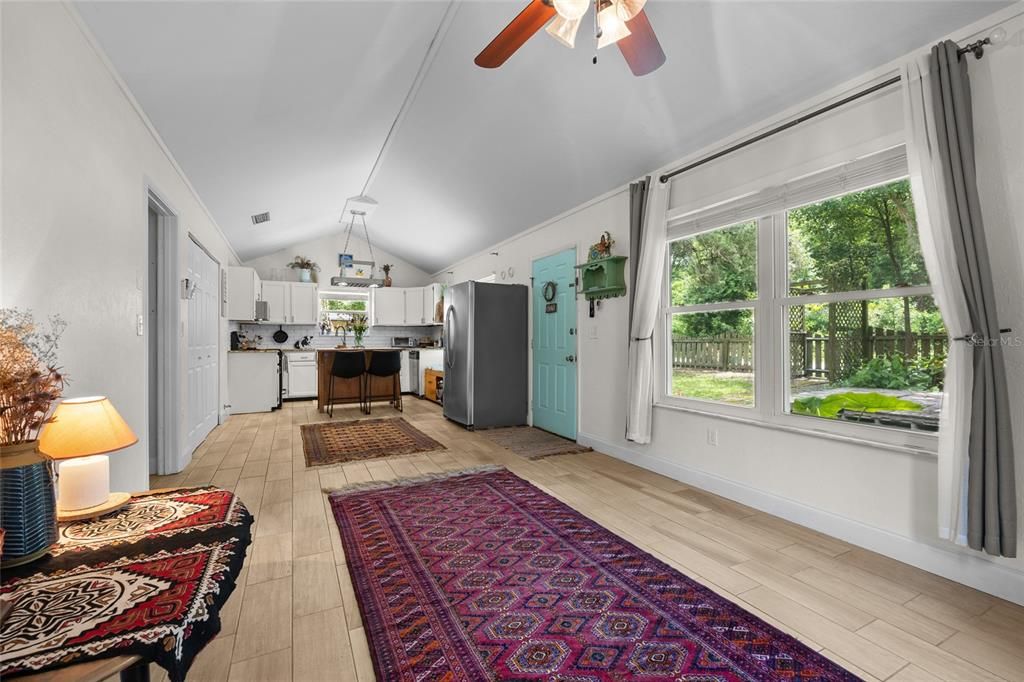 На продажу: $315,000 (3 спален, 2 ванн, 1526 Квадратных фут)