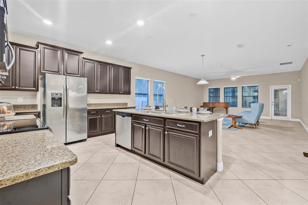 Active With Contract: $570,000 (5 beds, 3 baths, 3822 Square Feet)