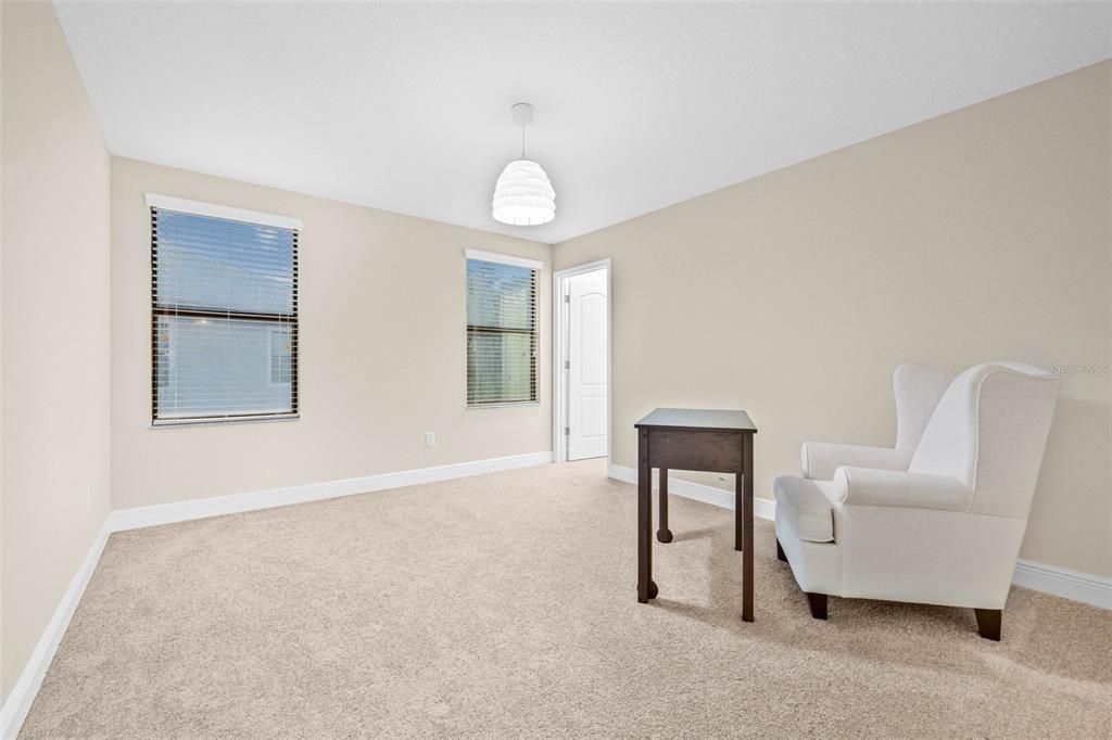 Active With Contract: $570,000 (5 beds, 3 baths, 3822 Square Feet)