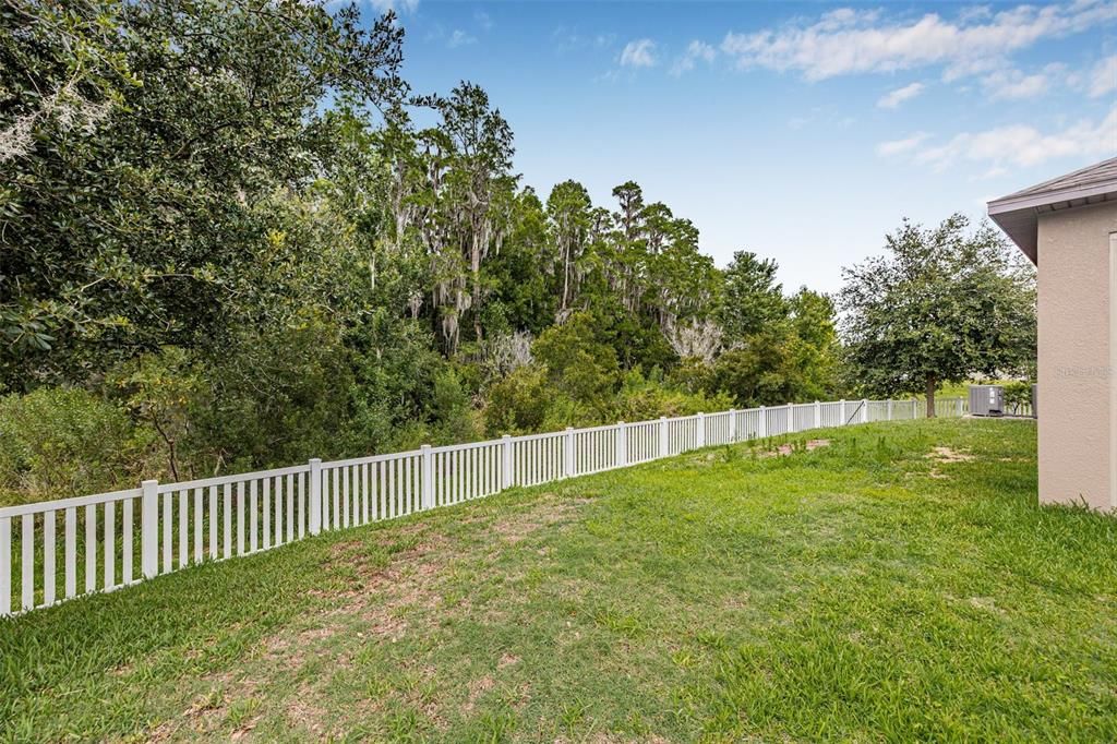 Active With Contract: $570,000 (5 beds, 3 baths, 3822 Square Feet)