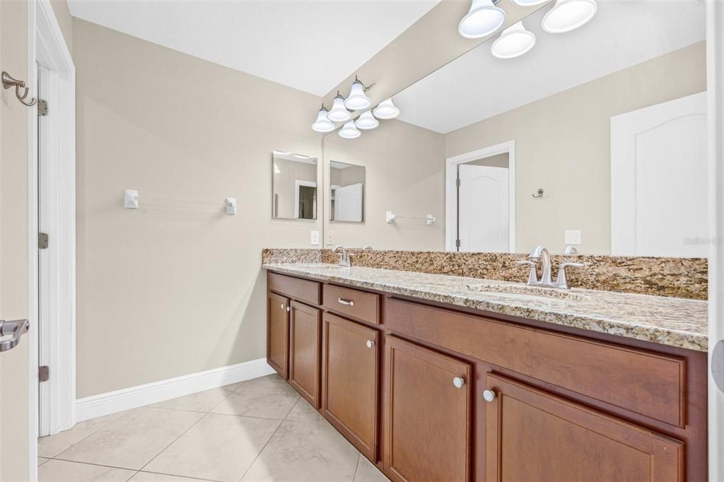 Active With Contract: $570,000 (5 beds, 3 baths, 3822 Square Feet)