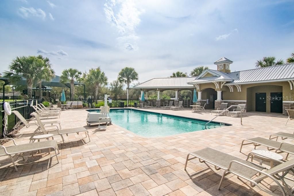 Active With Contract: $570,000 (5 beds, 3 baths, 3822 Square Feet)