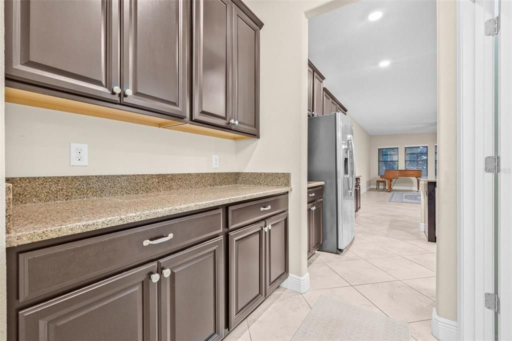 Active With Contract: $570,000 (5 beds, 3 baths, 3822 Square Feet)