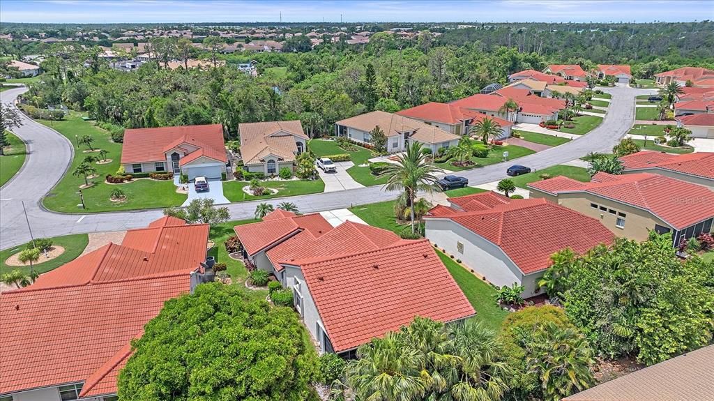 待售: $299,900 (2 贝兹, 2 浴室, 1598 平方英尺)